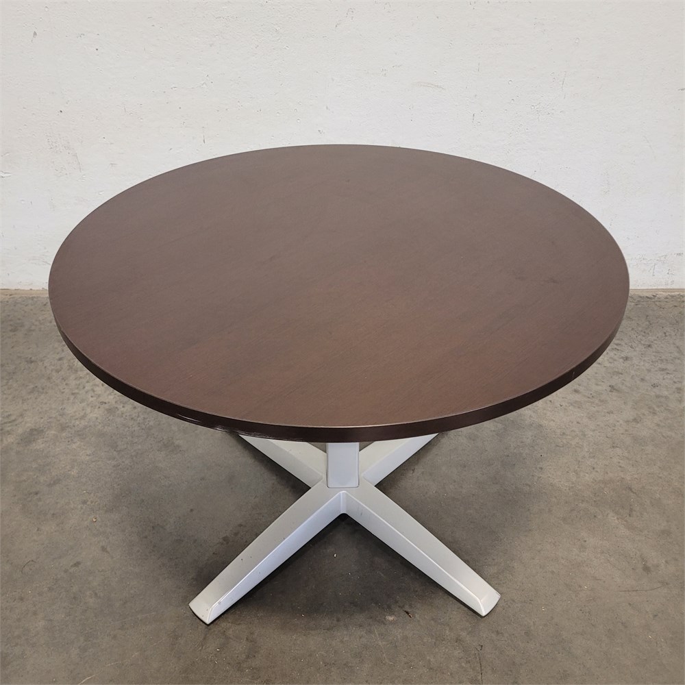 UW SWAP Online Auction - Round Table (3A)