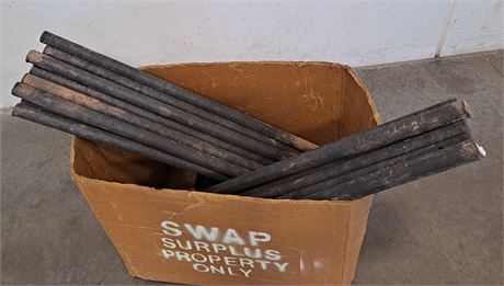 UW SWAP Online Auction - Lot of 20 Plastic Lumber Rods (B9)