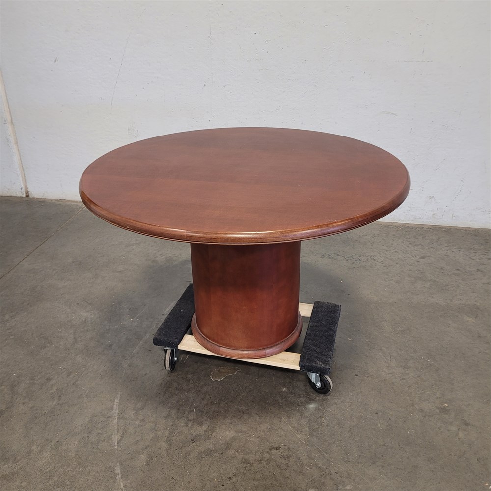 UW SWAP Online Auction - Round Table (5B)