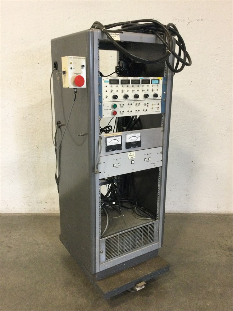 UW SWAP Online Auction - Mobile Electronic Rack (3C)