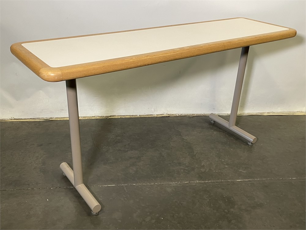 UW SWAP Online Auction - Table (5A)