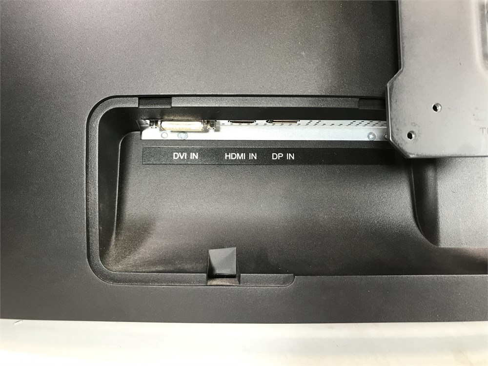 UW SWAP Online Auction - 34-in Curved LCD Monitor (BK)