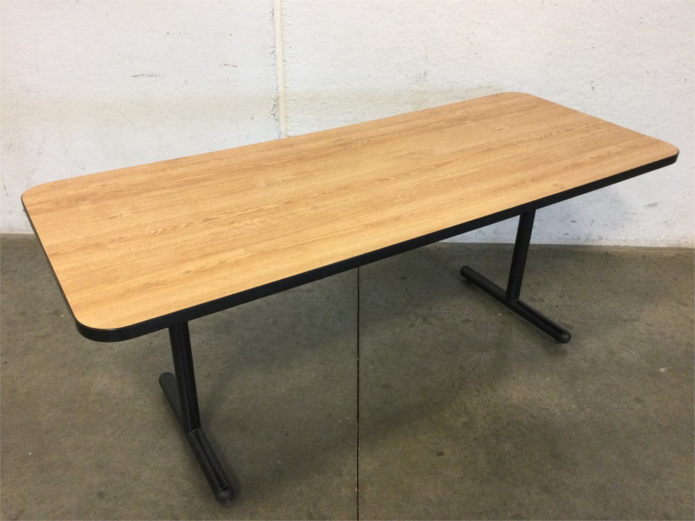 UW SWAP Online Auction - Office Table